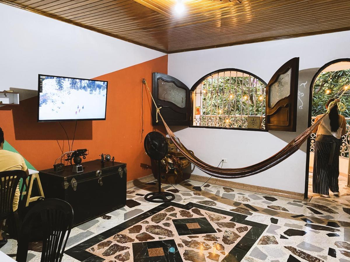 Tia Chela Hostel Santa Marta  Buitenkant foto